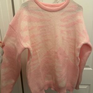 Brand: Amazon
Style: Light pink crewneck